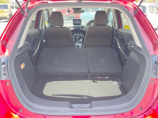 マツダ MAZDA2