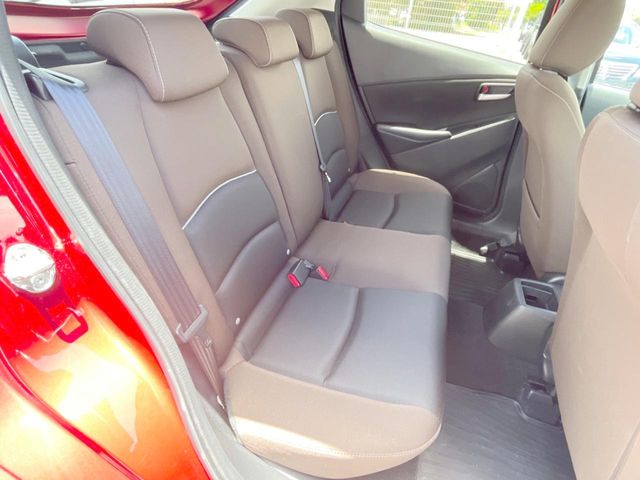 マツダ MAZDA2
