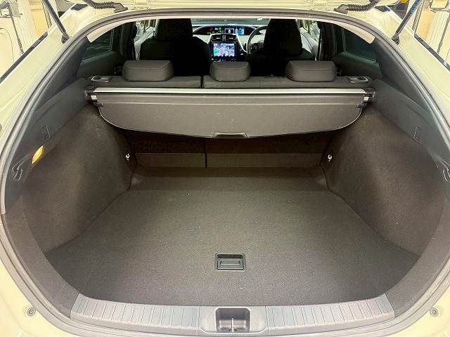 トヨタ プリウス