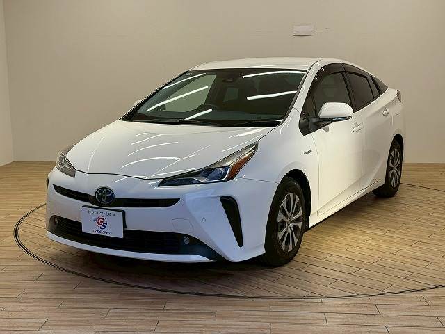 トヨタ プリウス