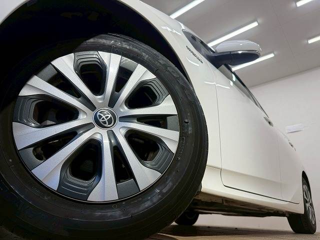 トヨタ プリウス