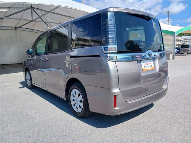 トヨタ ヴォクシー