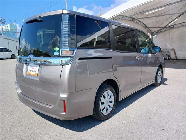 トヨタ ヴォクシー