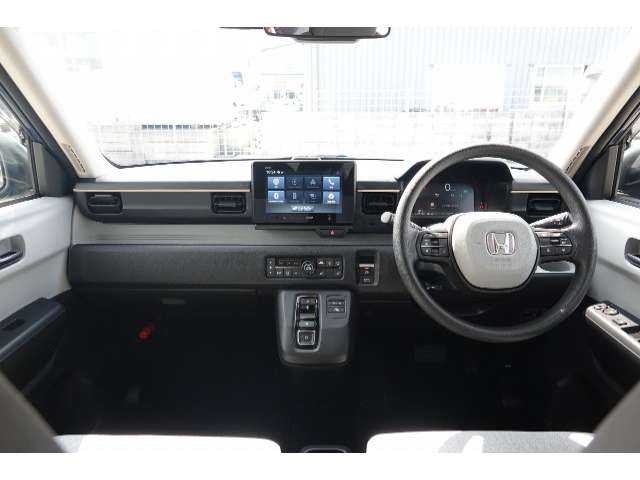 ホンダ N-ONE e: