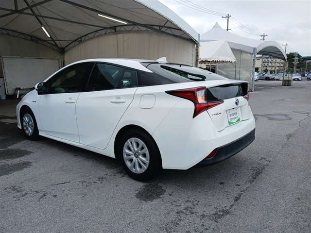 トヨタ プリウス
