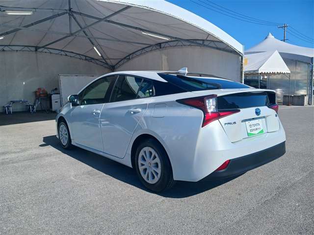 トヨタ プリウス