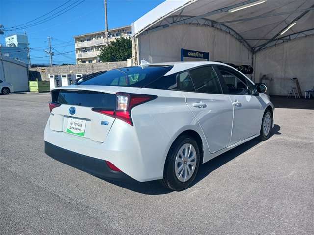 トヨタ プリウス