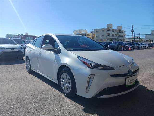 トヨタ プリウス