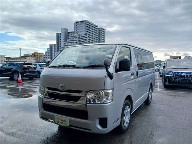 トヨタ ハイエースバン