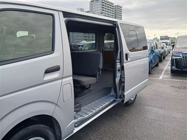 トヨタ ハイエースバン