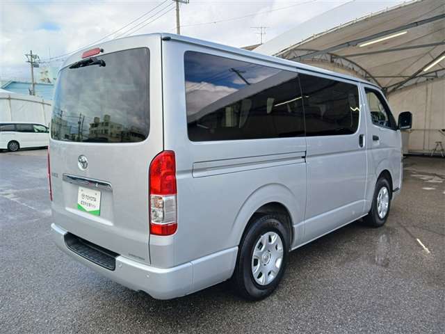トヨタ ハイエースバン
