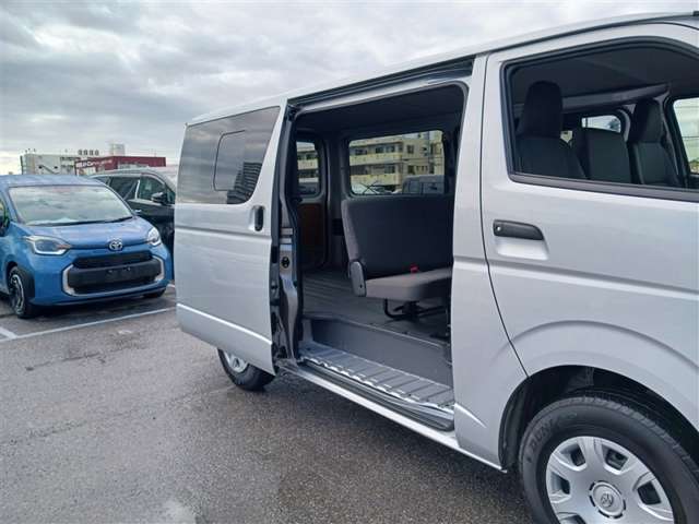 トヨタ ハイエースバン