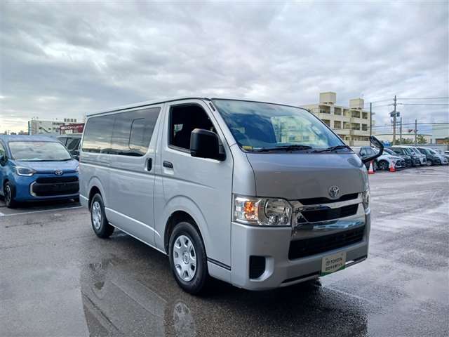 トヨタ ハイエースバン