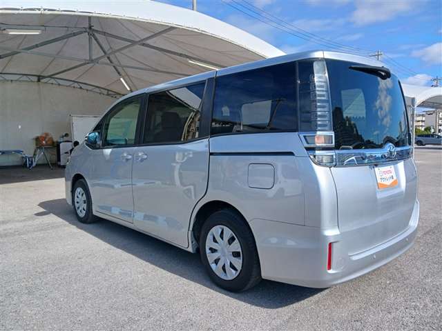 トヨタ ヴォクシー