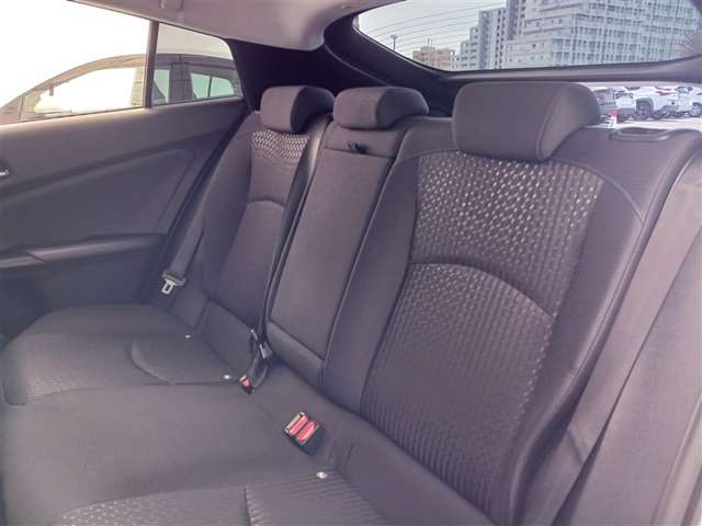 トヨタ プリウス