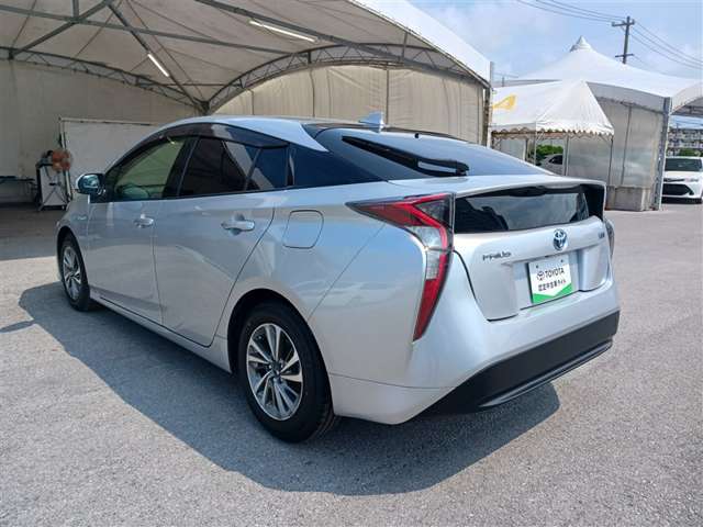 トヨタ プリウス