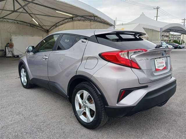 トヨタ C-HR