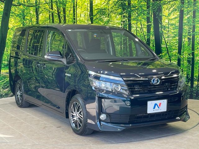 トヨタ ヴォクシー