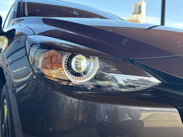 マツダ MAZDA2