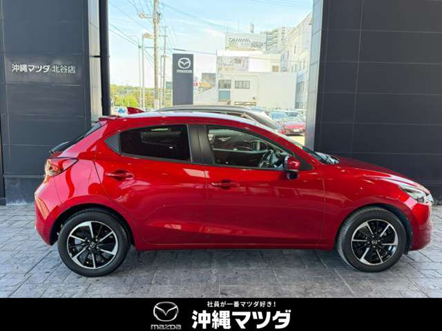 マツダ MAZDA2