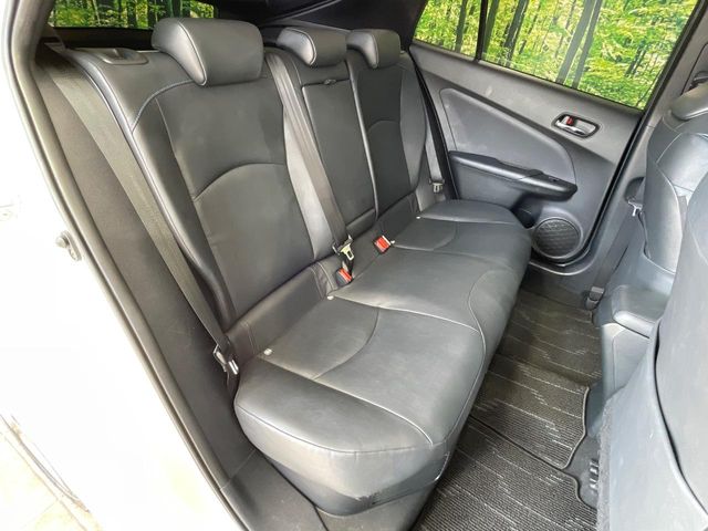 トヨタ プリウス