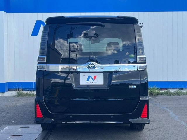 トヨタ ヴォクシー