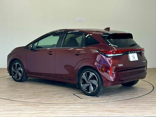 日産 ノートオーラ