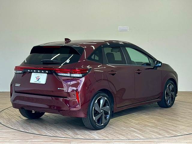 日産 ノートオーラ