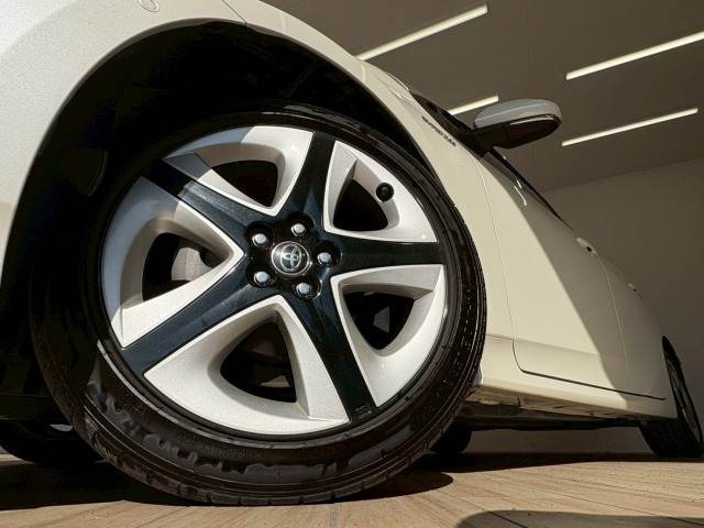 トヨタ プリウス