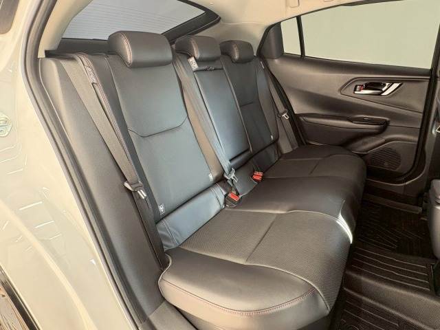 トヨタ プリウス