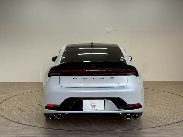 トヨタ プリウス