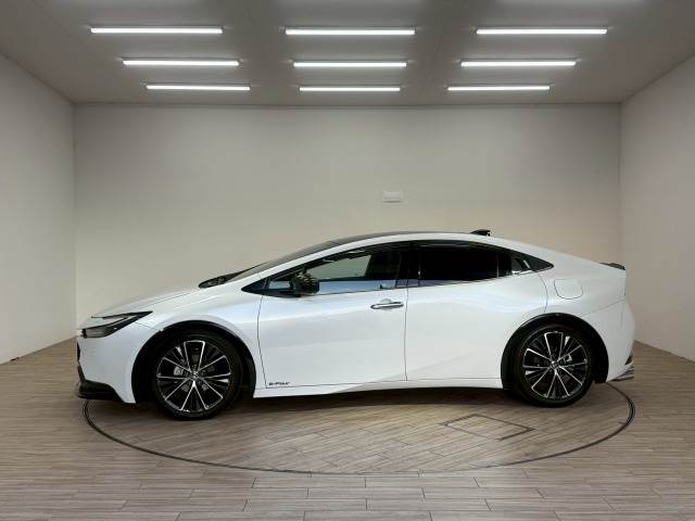 トヨタ プリウス