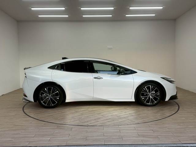 トヨタ プリウス