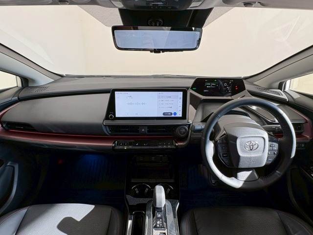 トヨタ プリウス