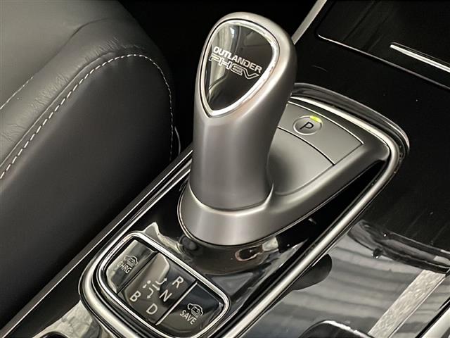 三菱 アウトランダーPHEV