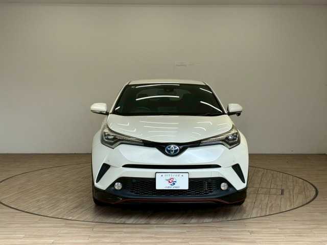 トヨタ C-HR