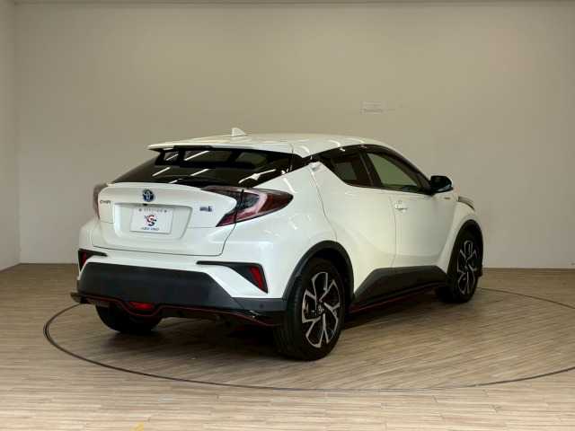 トヨタ C-HR