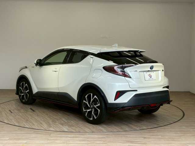 トヨタ C-HR