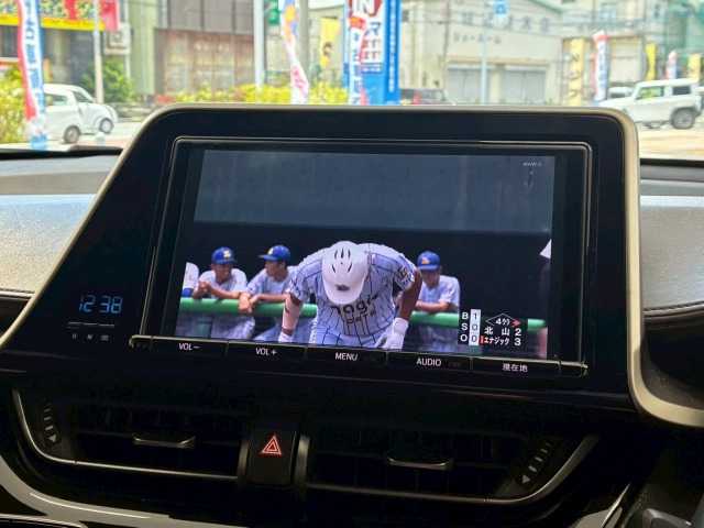 トヨタ C-HR