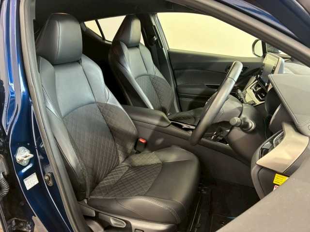 トヨタ C-HR