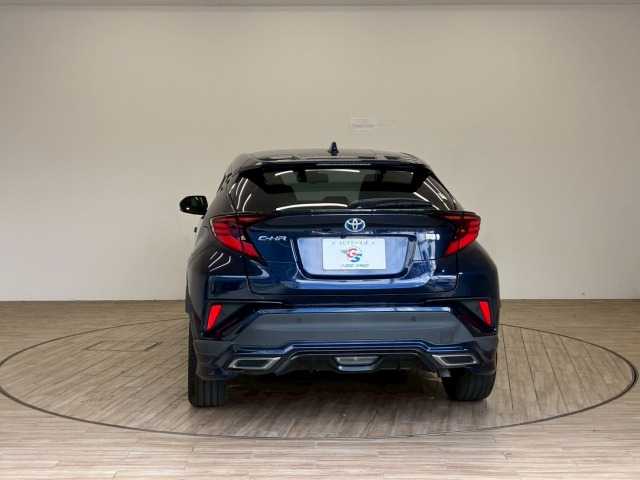 トヨタ C-HR