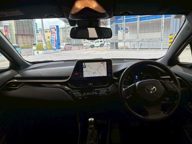 トヨタ C-HR