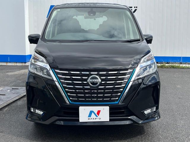 日産 セレナ