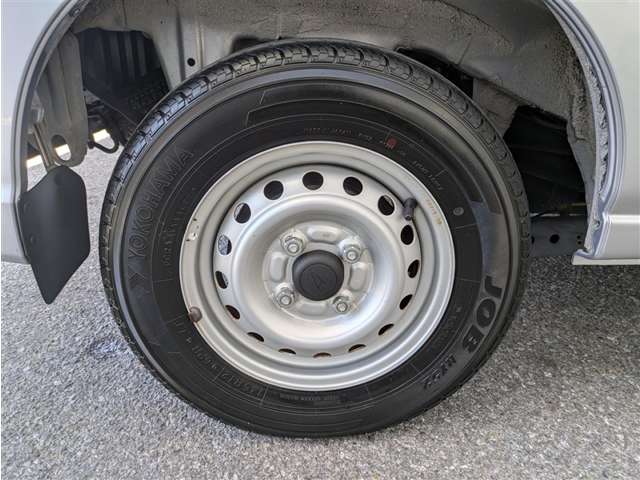 ダイハツ ハイゼットカーゴ