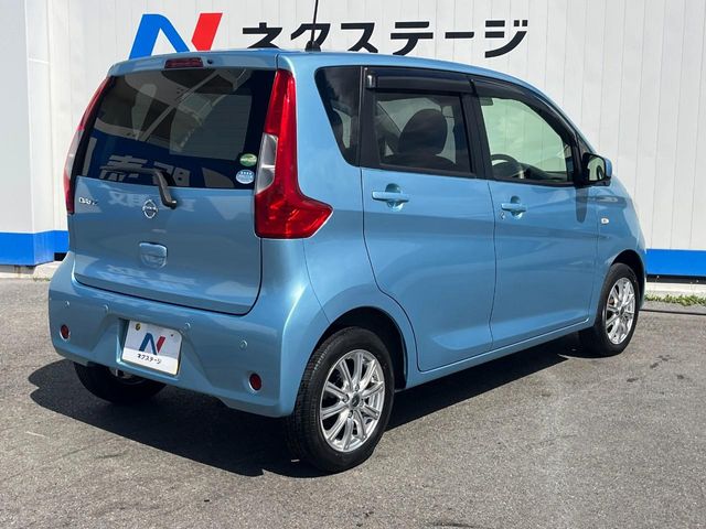 日産 デイズ