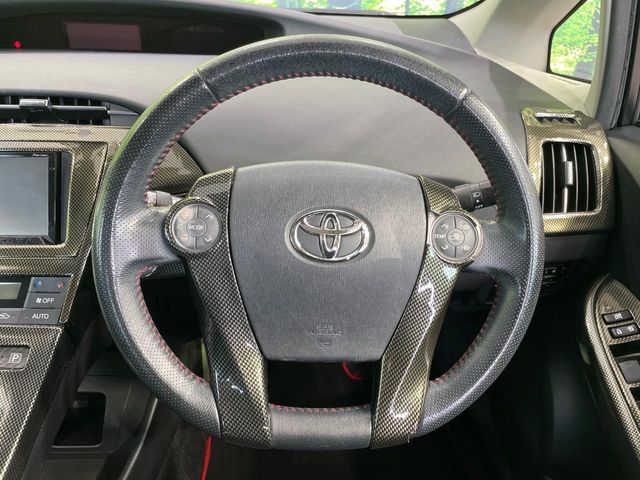 トヨタ プリウス