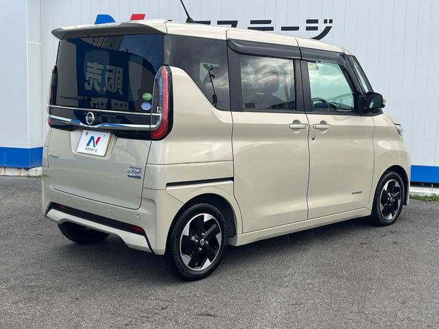 日産 ルークス