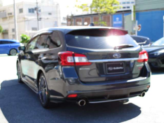 スバル レヴォーグ