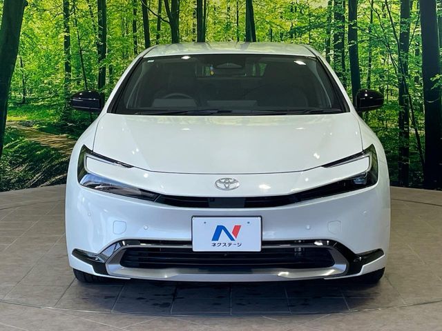 トヨタ プリウス