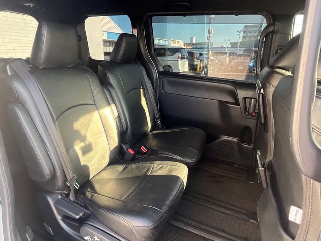 トヨタ ヴォクシー